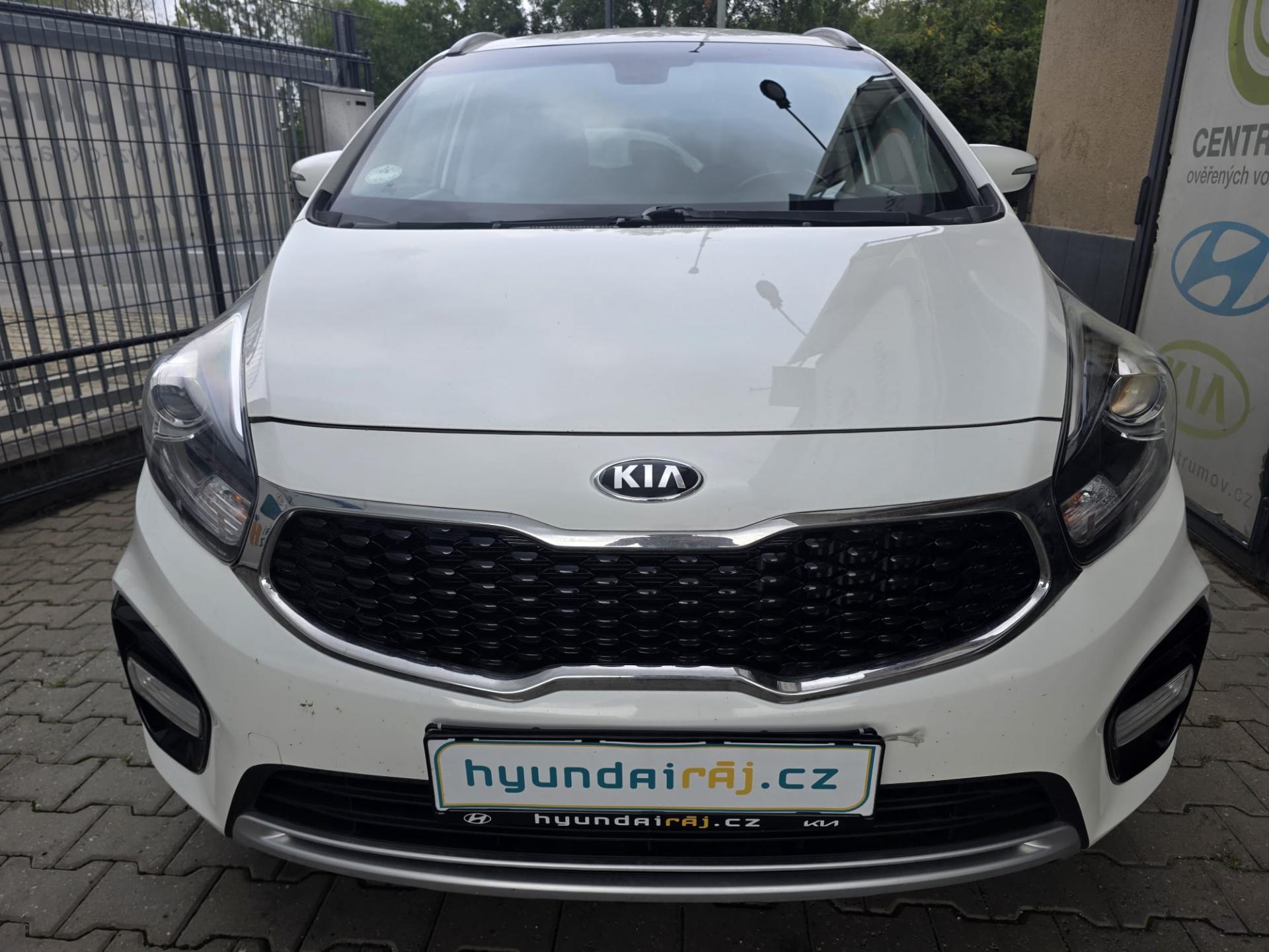 Kia Carens 1.7 - 1. MAJ - 7 MÍST