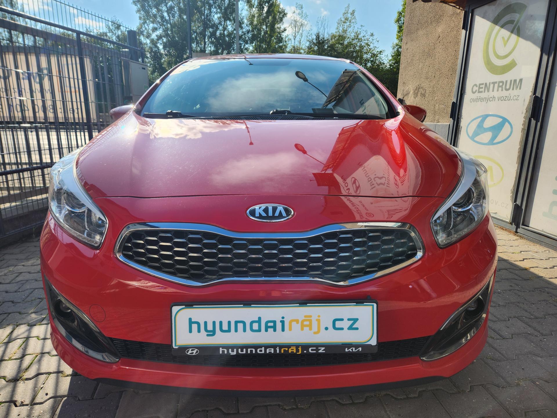 Kia Ceed 1.6-NAVI-KAMERA-TAŽNÉ-ISOFIX
