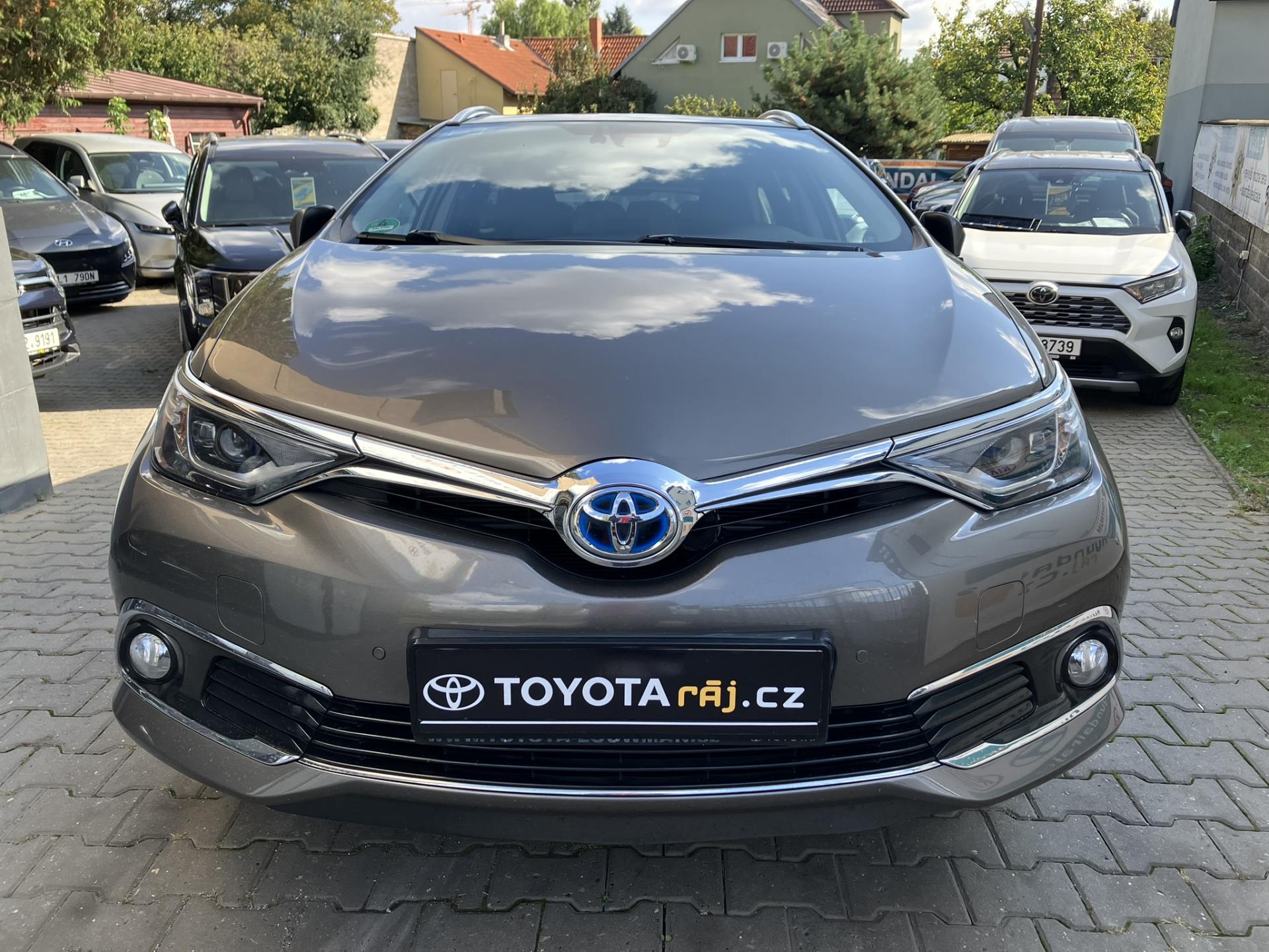 Toyota Auris 1.8-AUTOMAT-NAVI-KAMERA