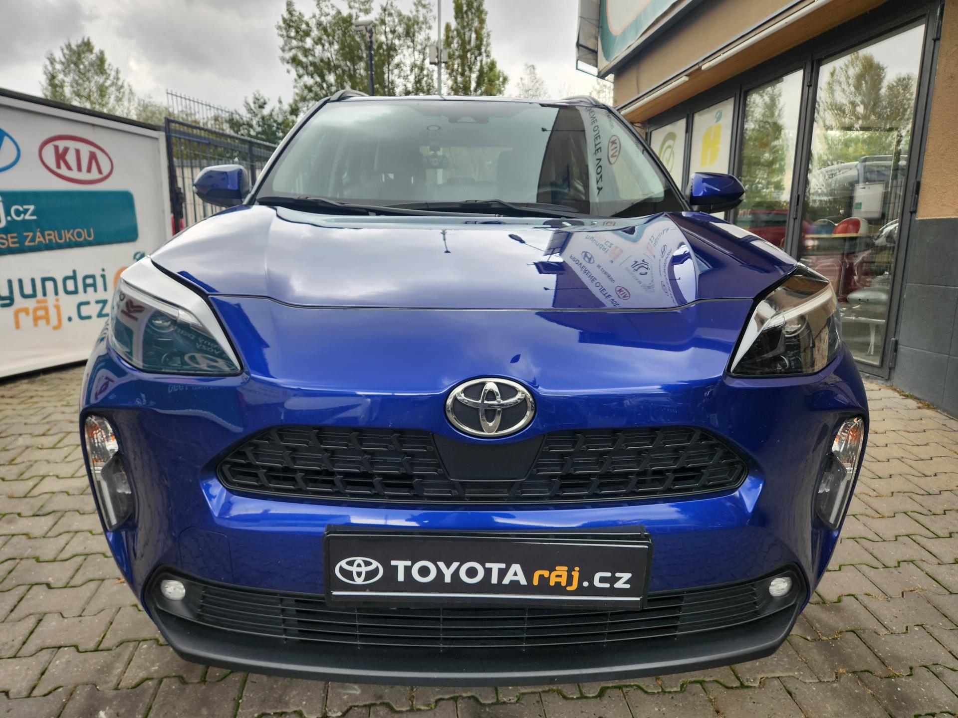 Toyota Yaris Cross 1.5-V ZÁRUCE-CROSS-1.MAJITEL