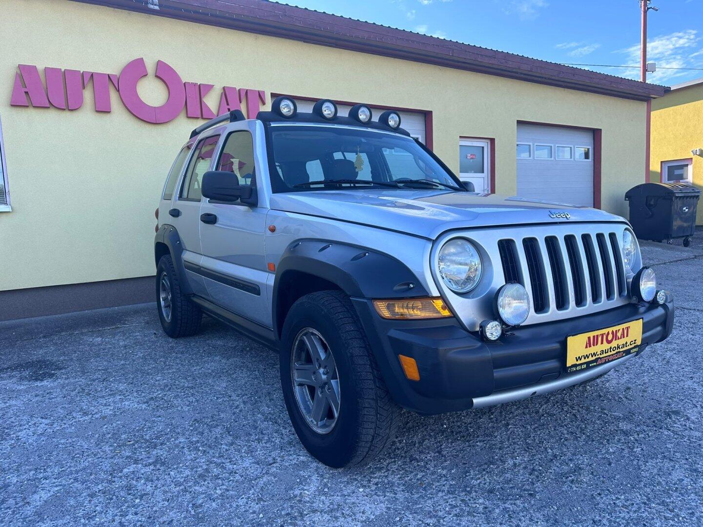 Jeep Cherokee Renegade 3.7i LPG/4x4/Tažné