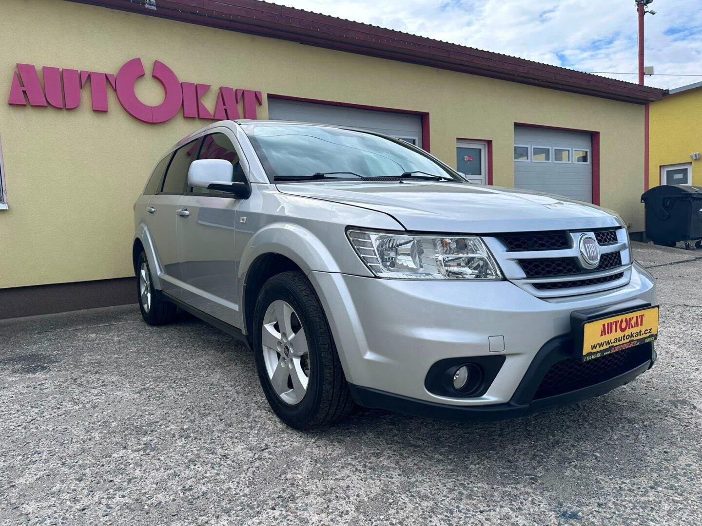 Fiat Freemont 2.0JTD 7-míst/1MAJ/TEMPOMAT