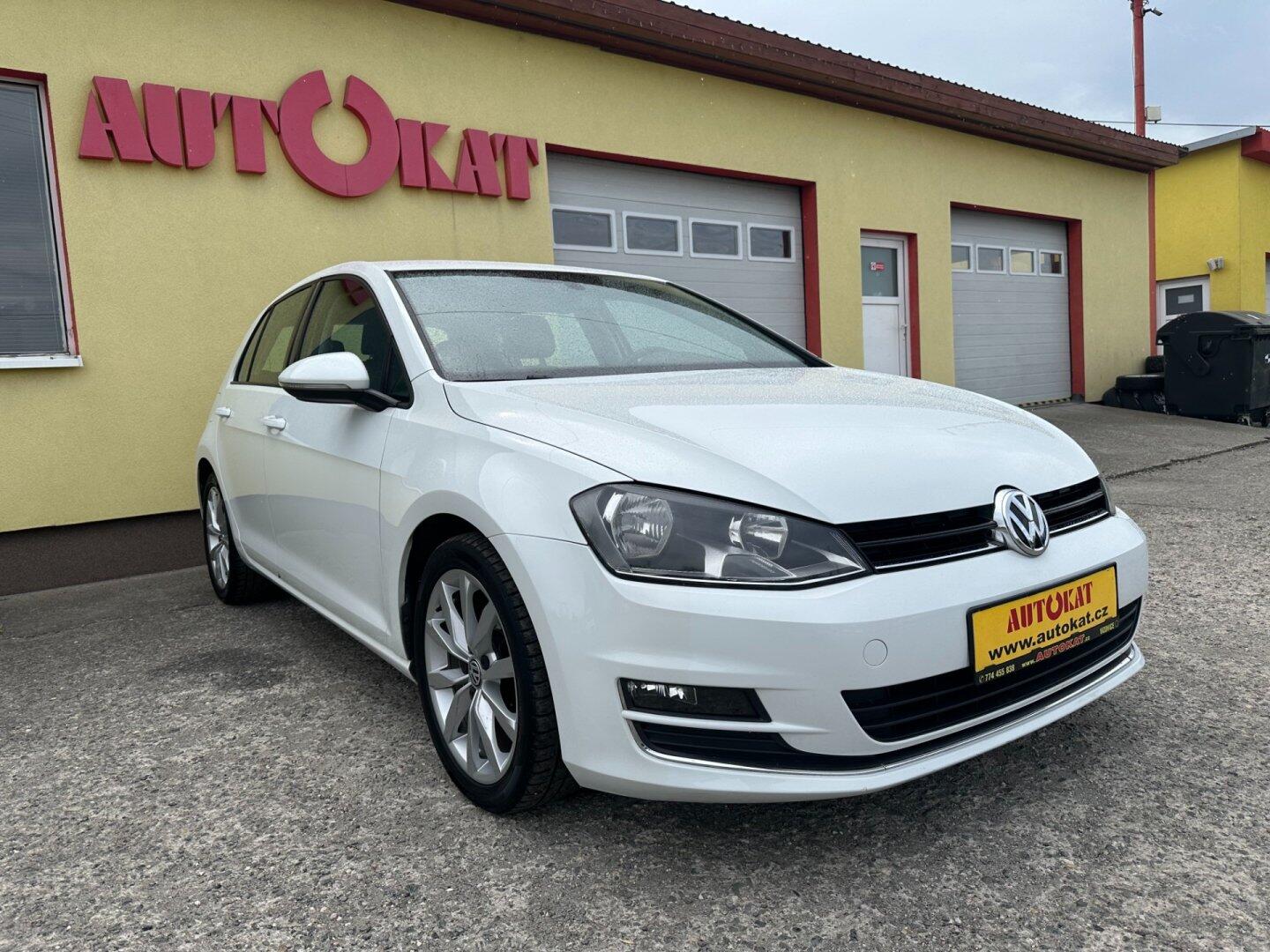 Volkswagen Golf 2.0TDI DSG/110kW/1MAJ/Tempomat