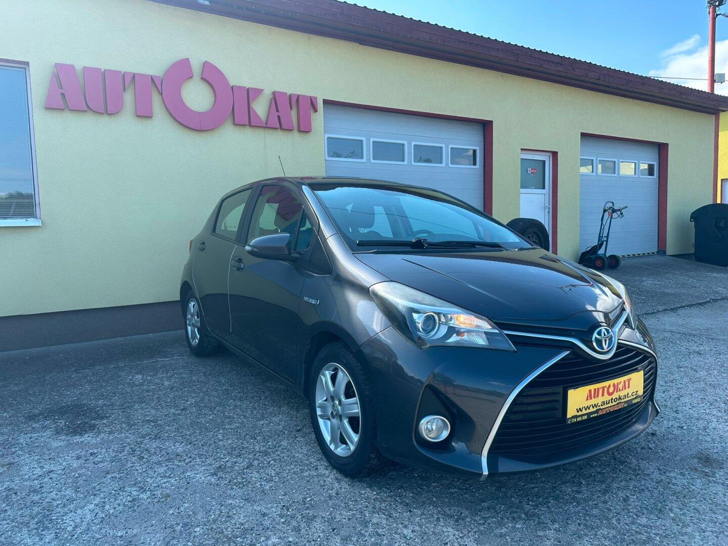 Toyota Yaris 1.5 Hybrid/Kamera/1MAJ/74kW