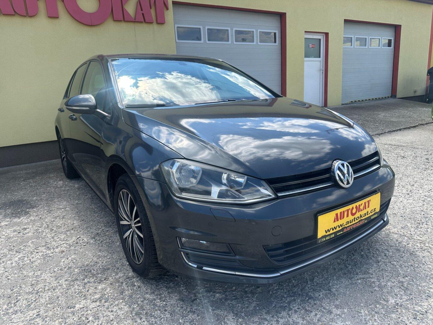 Volkswagen Golf 1.2TSi 63kW/Tempomat/Výhřev