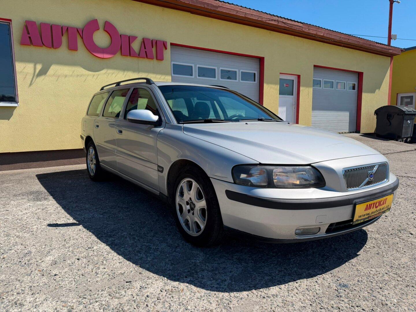 Volvo V70 2.4D 120kW/Klima/Tažné/Temp.