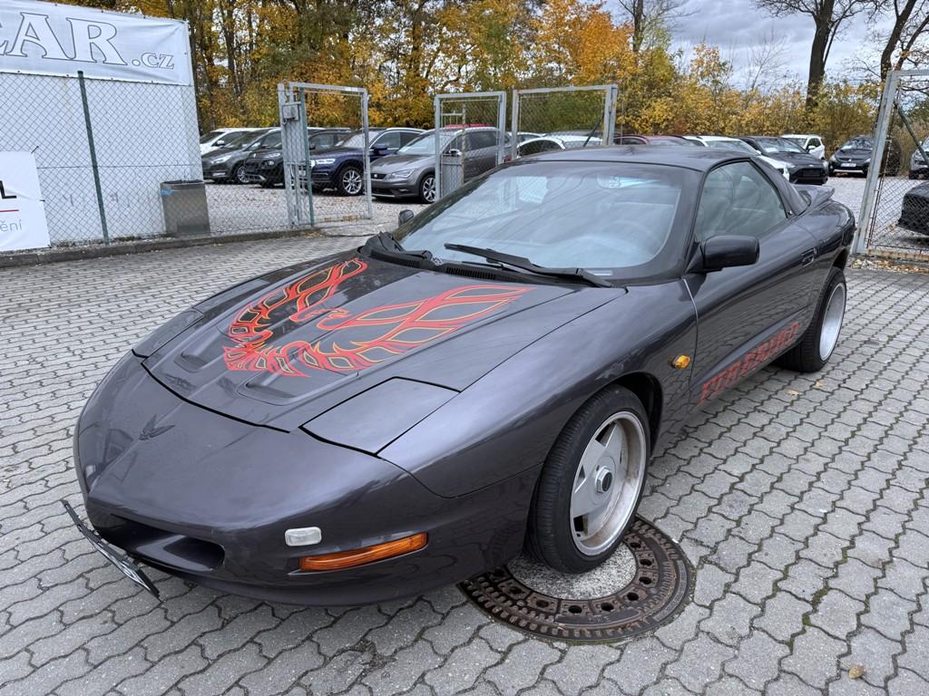 Pontiac Firebird 3.4i 109 kW
