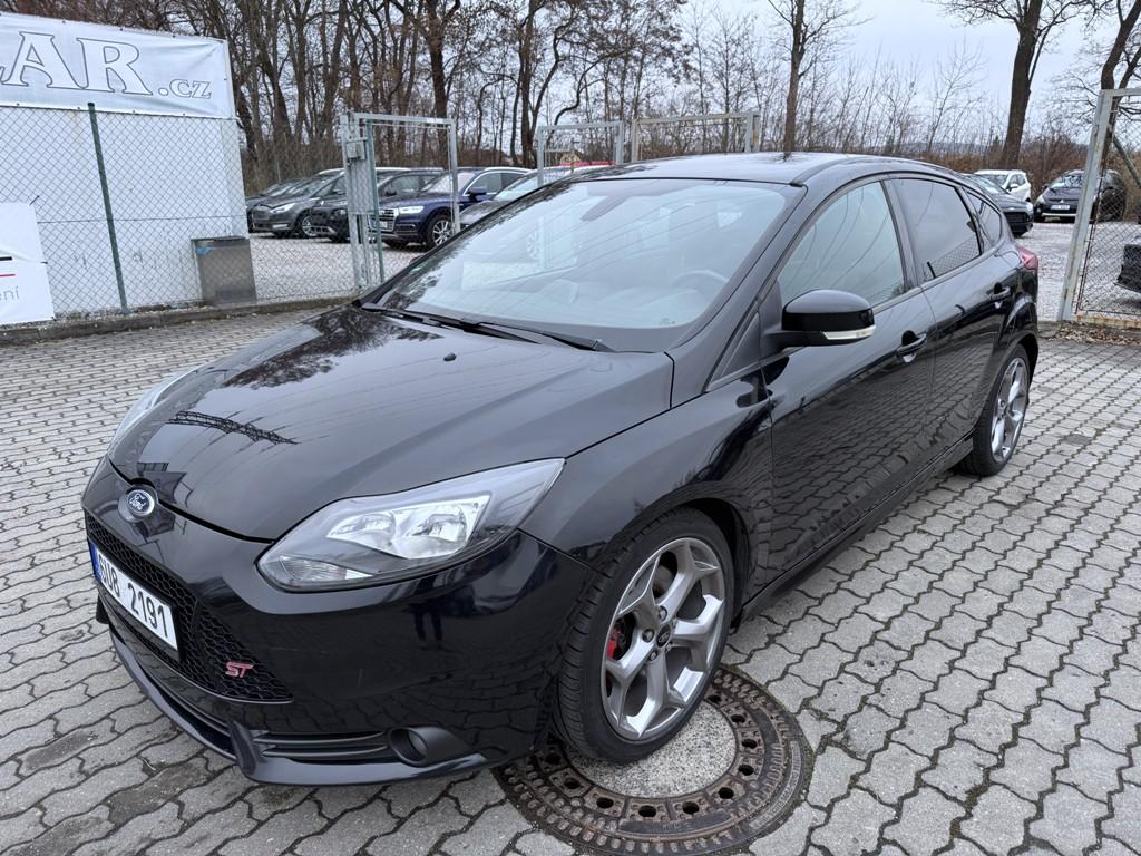 Ford Focus 2.0 ST 184 kW ČR odp. DPH