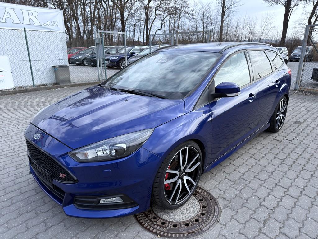 Ford Focus 2.0 ST 184 kW navi. xenony