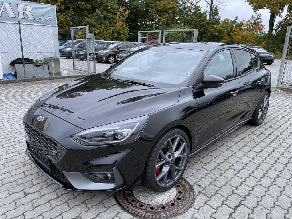 Ford Focus ST 2.3 EB 206 kW odpočet DPH