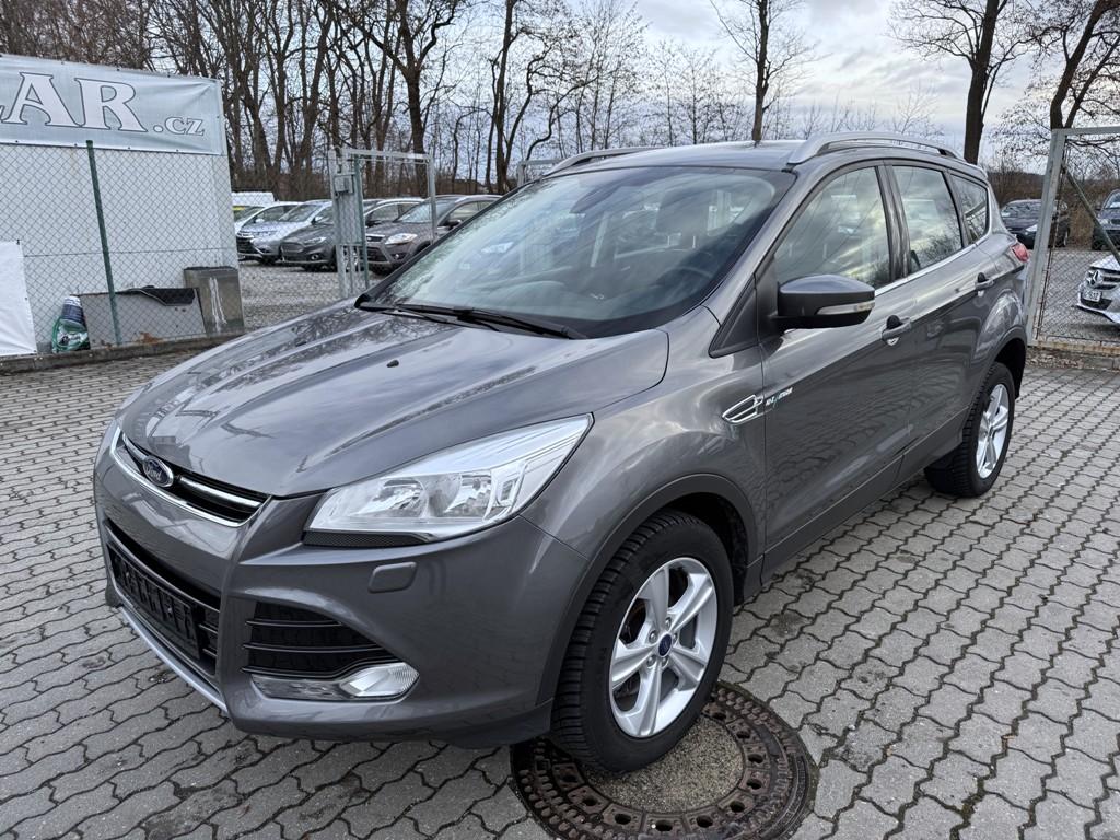 Ford Kuga 2.0 TDCI 4x4 103 kW Titanium