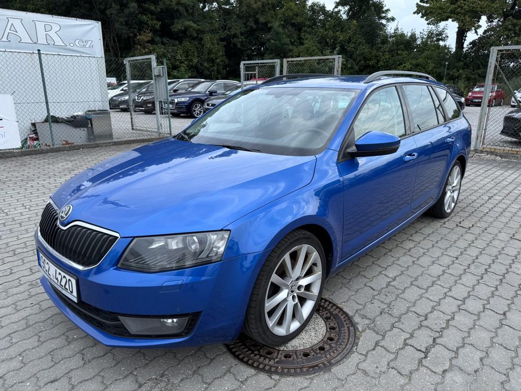 Škoda Octavia 2.0 TDI 110 kW DSG, navi. xen.