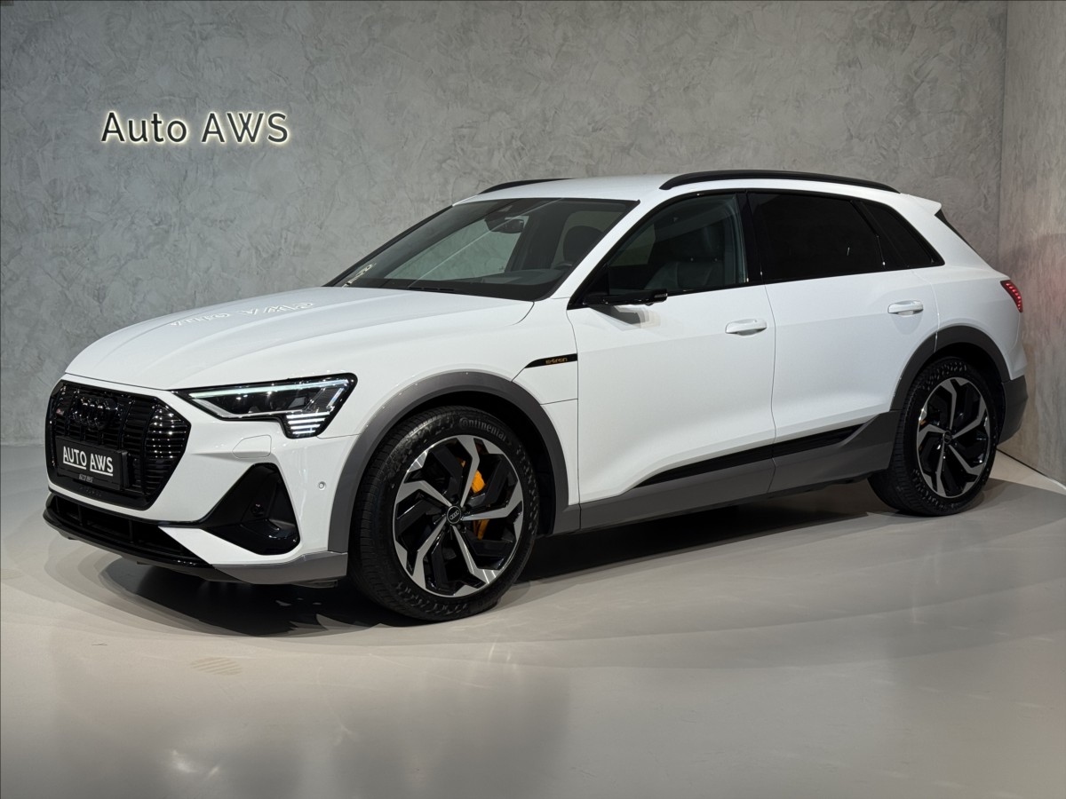 Audi e-tron S-Line Digital LED Záruka