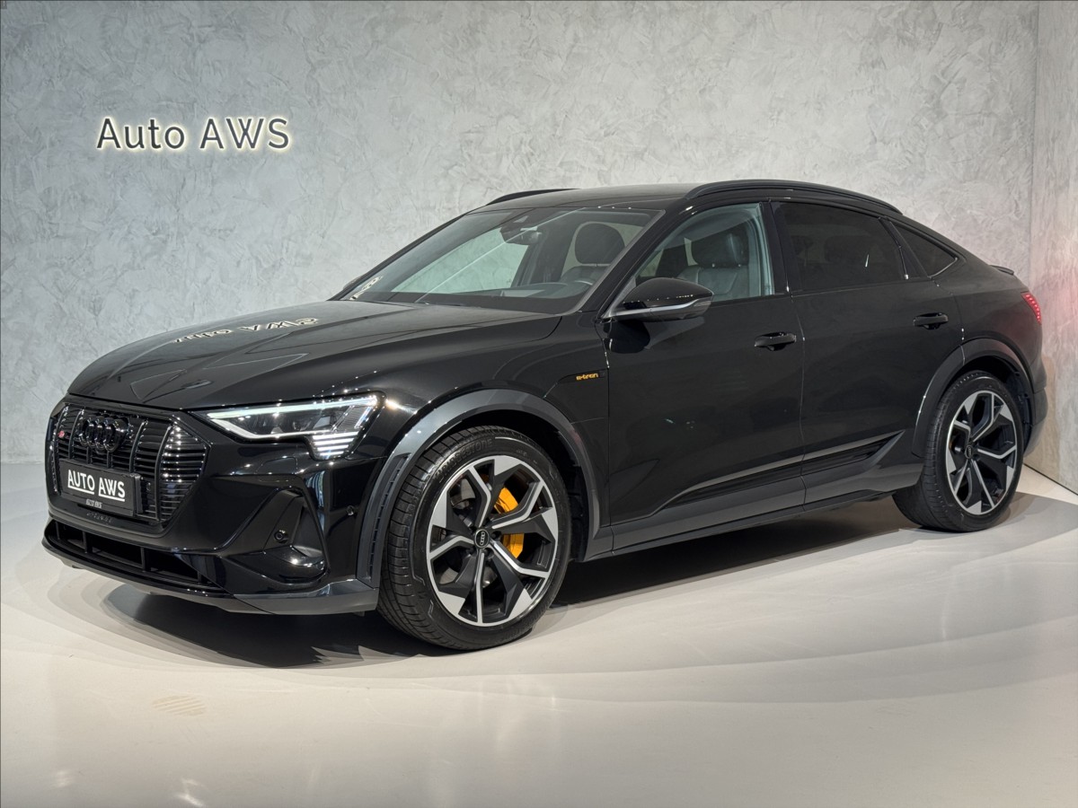 Audi e-tron S 370 Digital LED Záruka