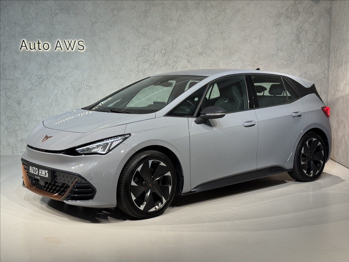Cupra Born 150kW Tepelko LED Kamera
