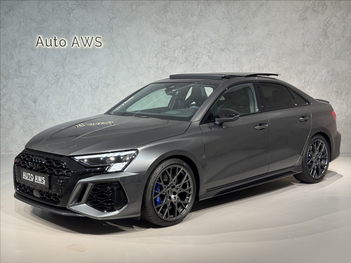 Audi RS 3 2,5 TFSi Performance 1 of 300