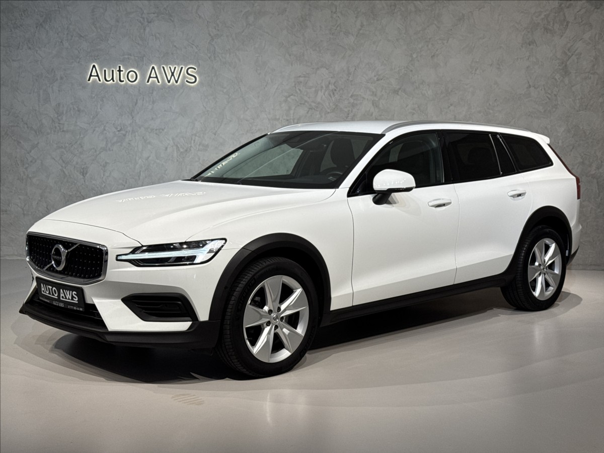 Volvo V60 2,0 B4 AWD Cross Country LED