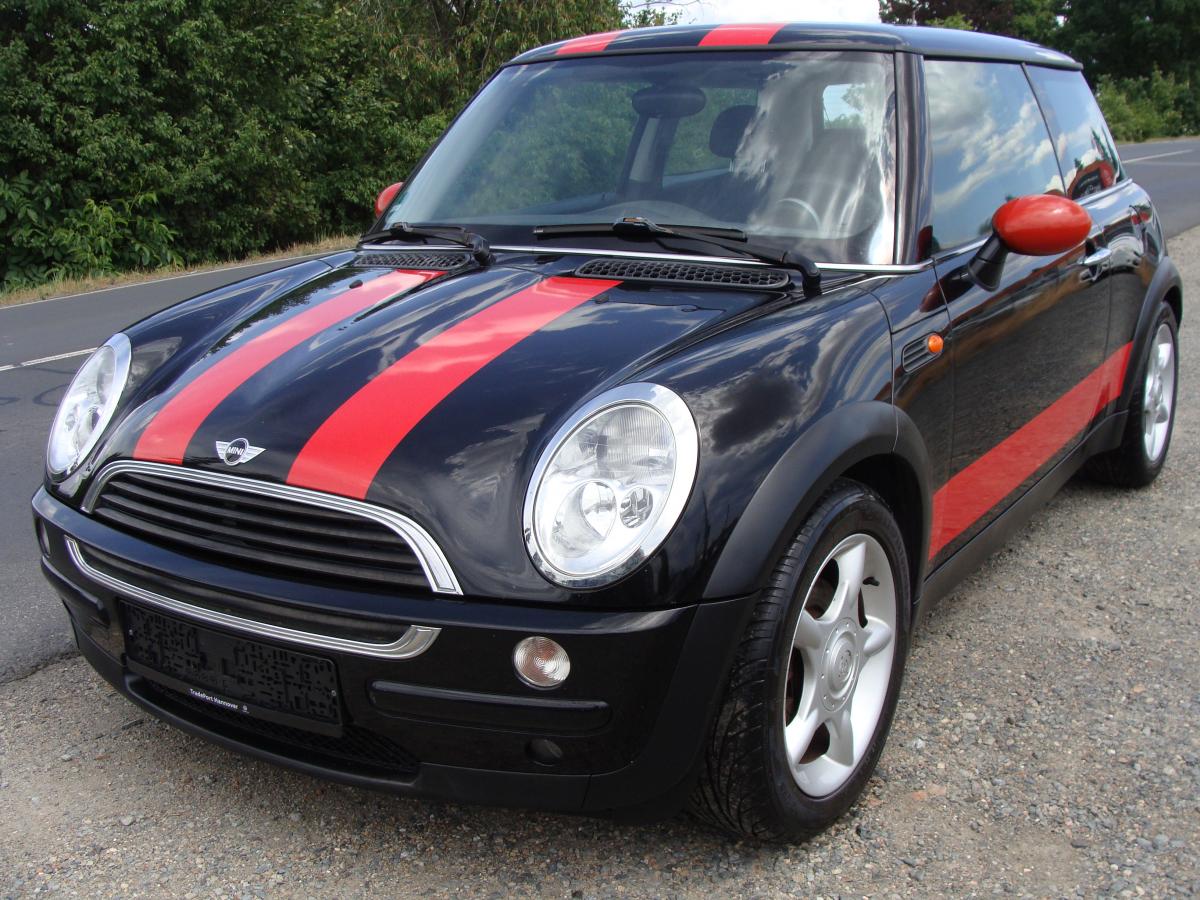 Mini One 1.6i, Servisní kniha