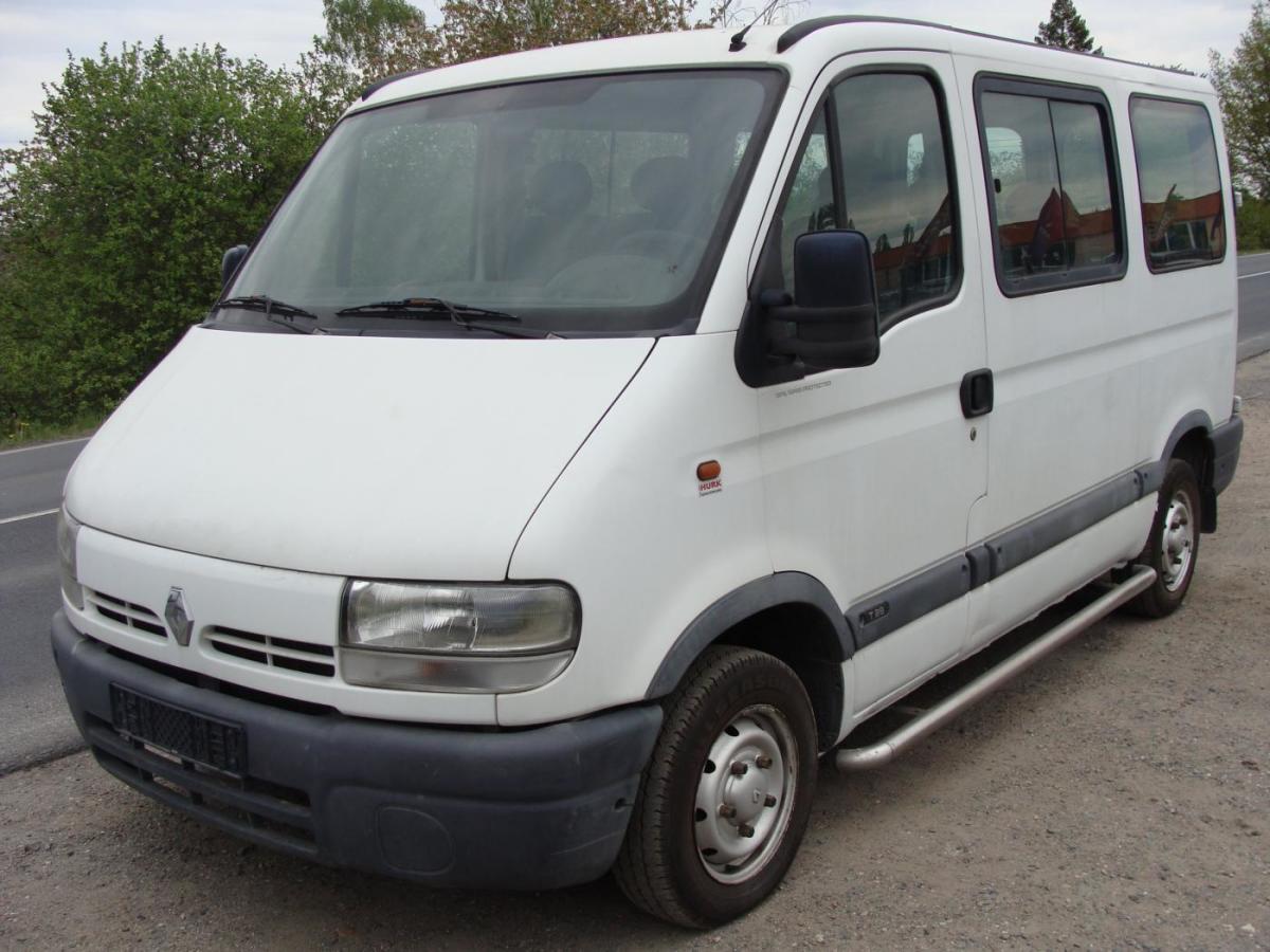 Renault Master 2.5 D, 9 Míst