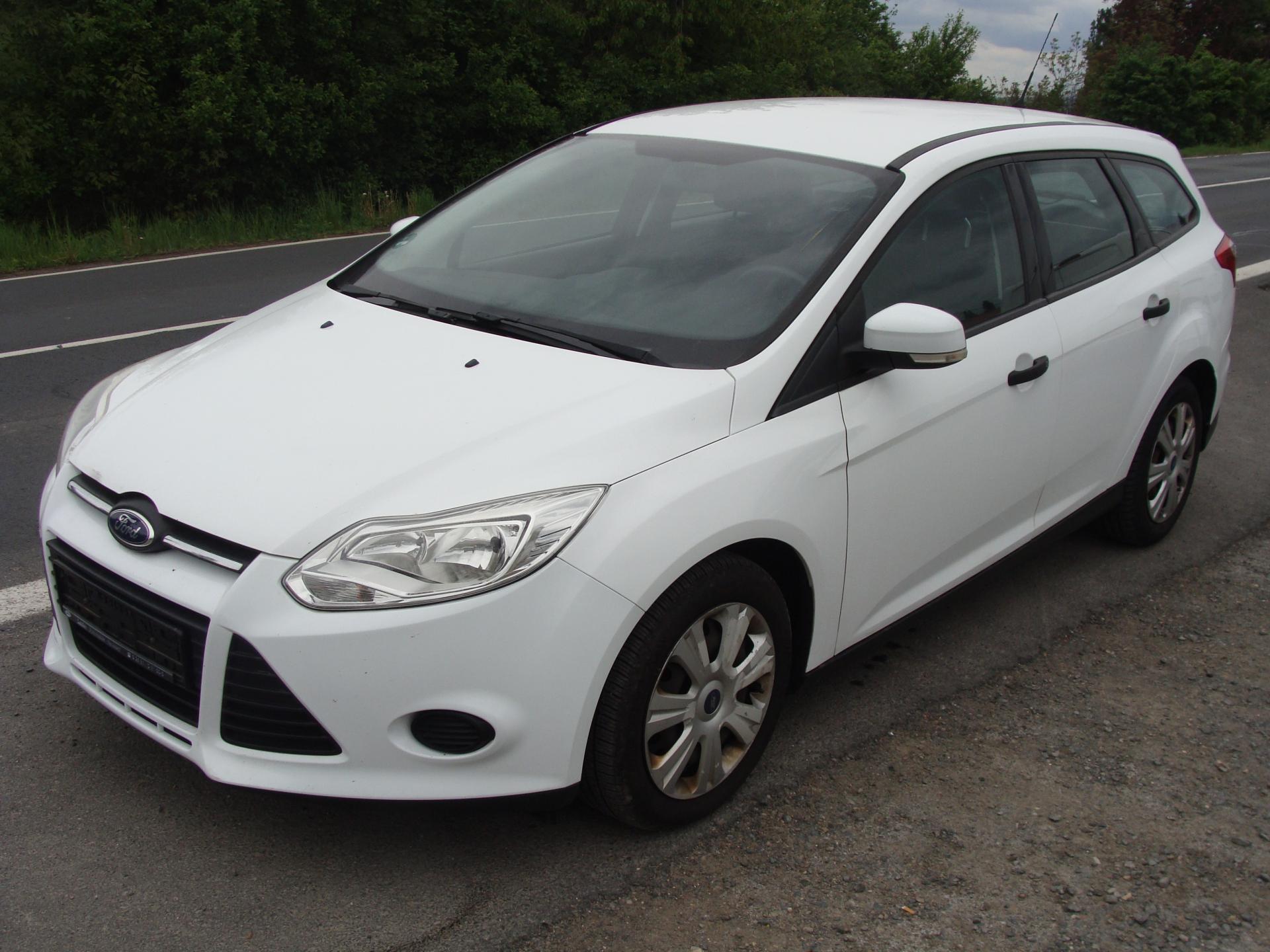 Ford Focus 1.0i, EcoBoost, 74 kW, klima