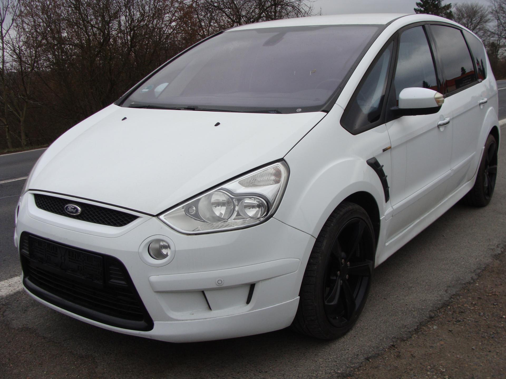 Ford S-MAX 2.2 TDCi,129 kW,klima,nová STK