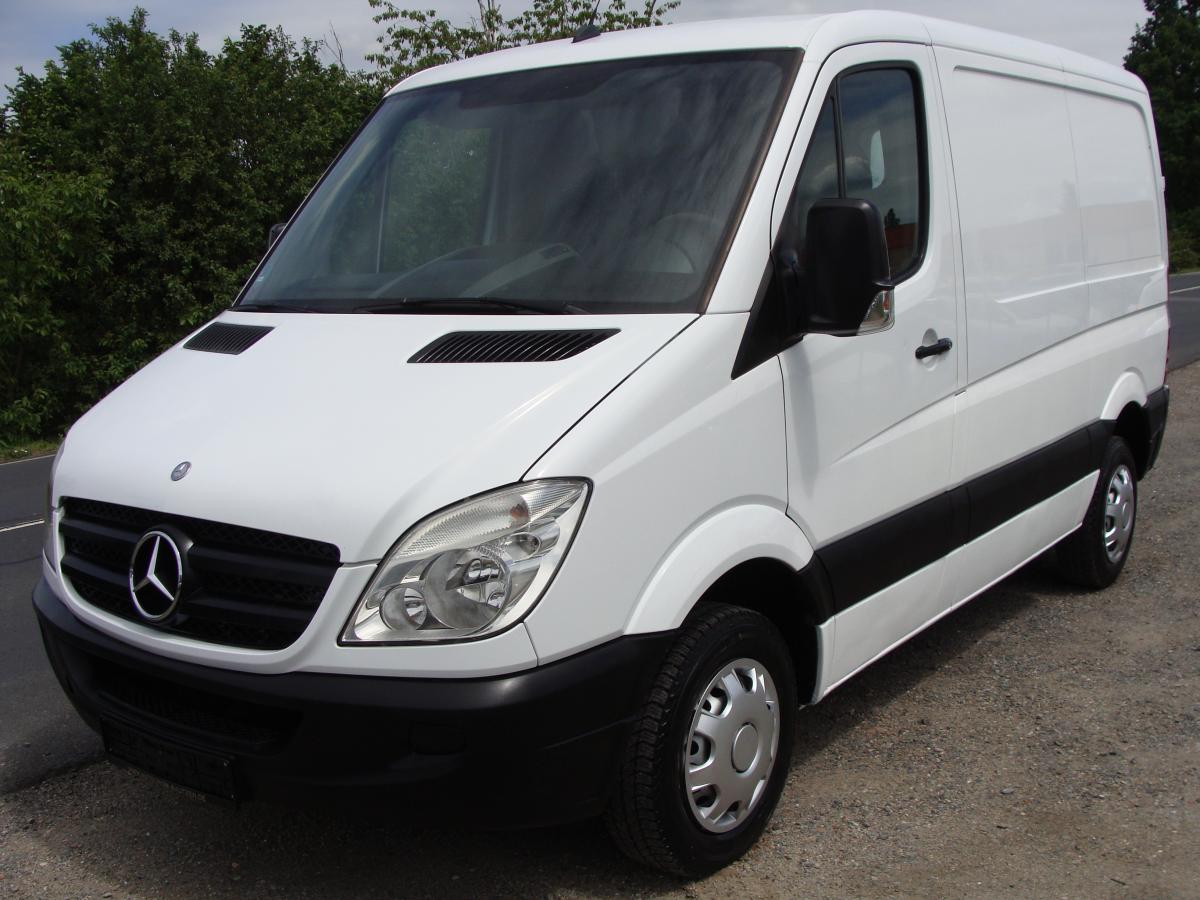 Mercedes-Benz Sprinter 210 CDi, Servisní kniha