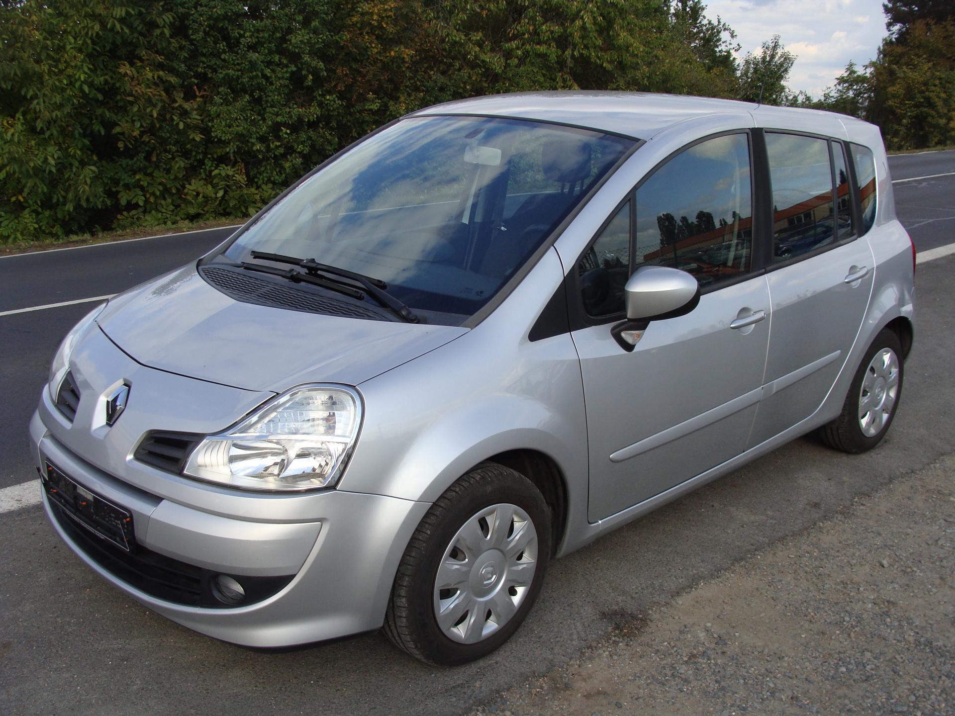 Renault Modus 1.2 turbo, 74 kW, klimatizace