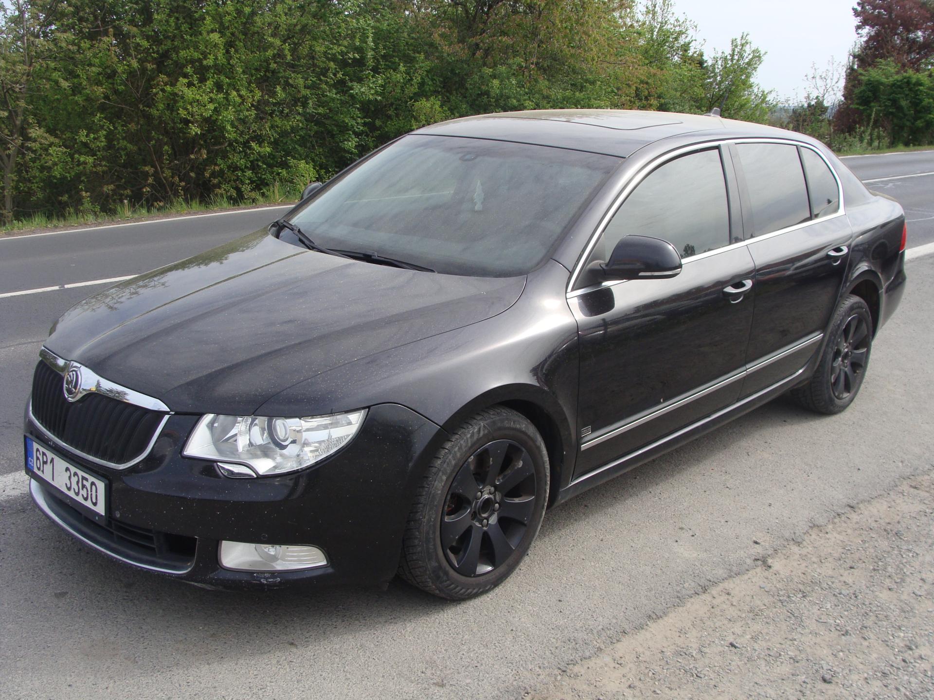 Škoda Superb 2.0 TDi, 125 kW, tažné, klima
