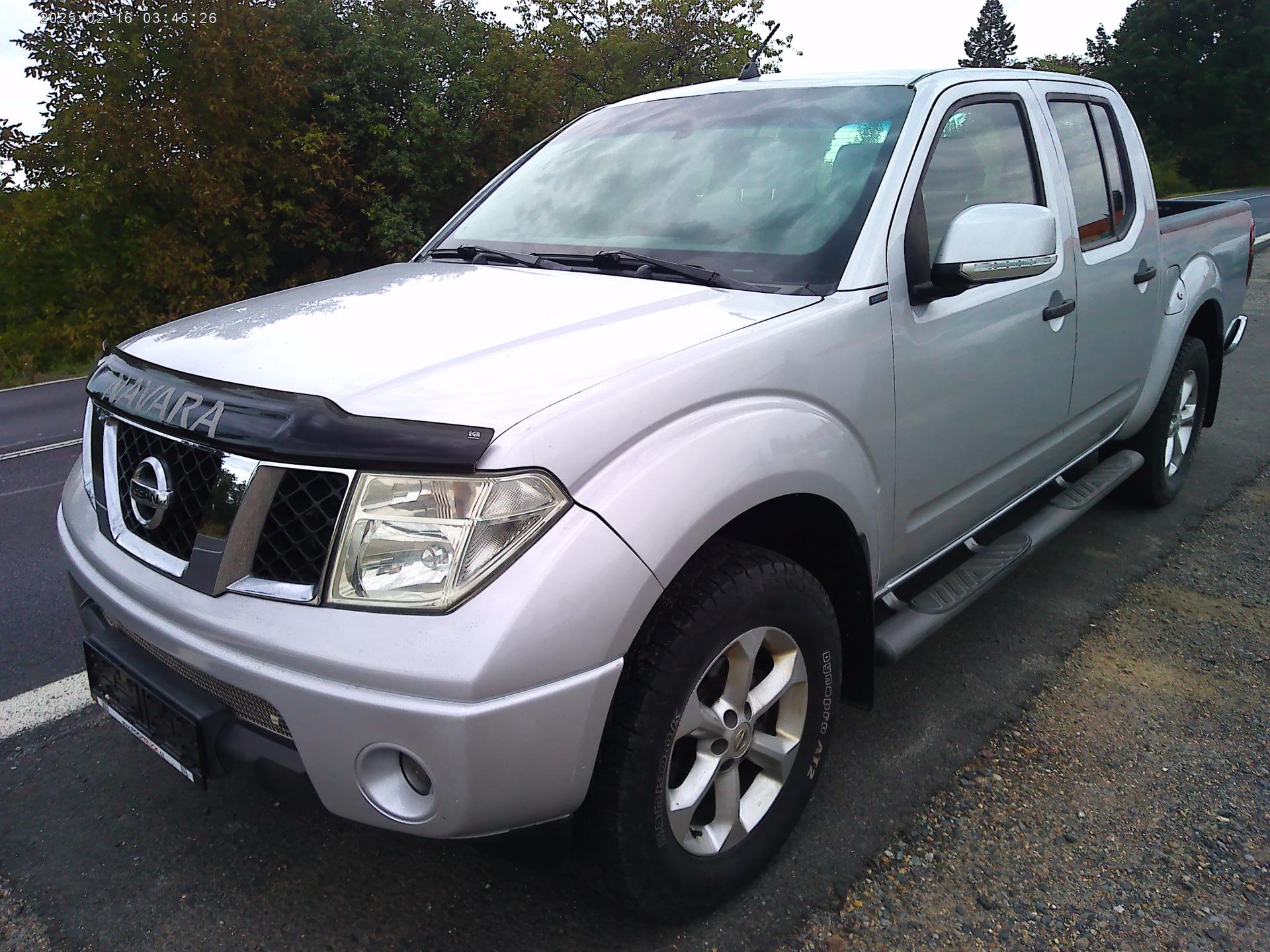 Nissan Navara 2.5 DCi, 126 kW,klima,nová STK