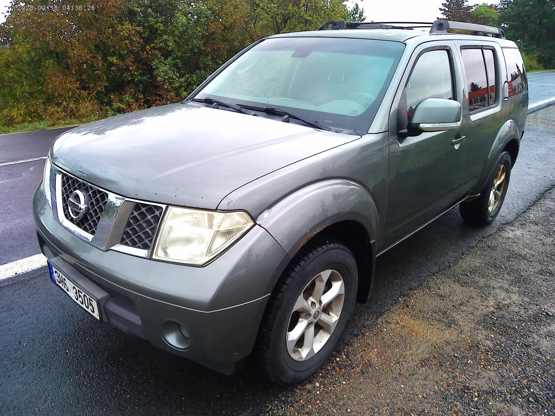Nissan Pathfinder 2.5 DCi, 126 kW, klima, tažné