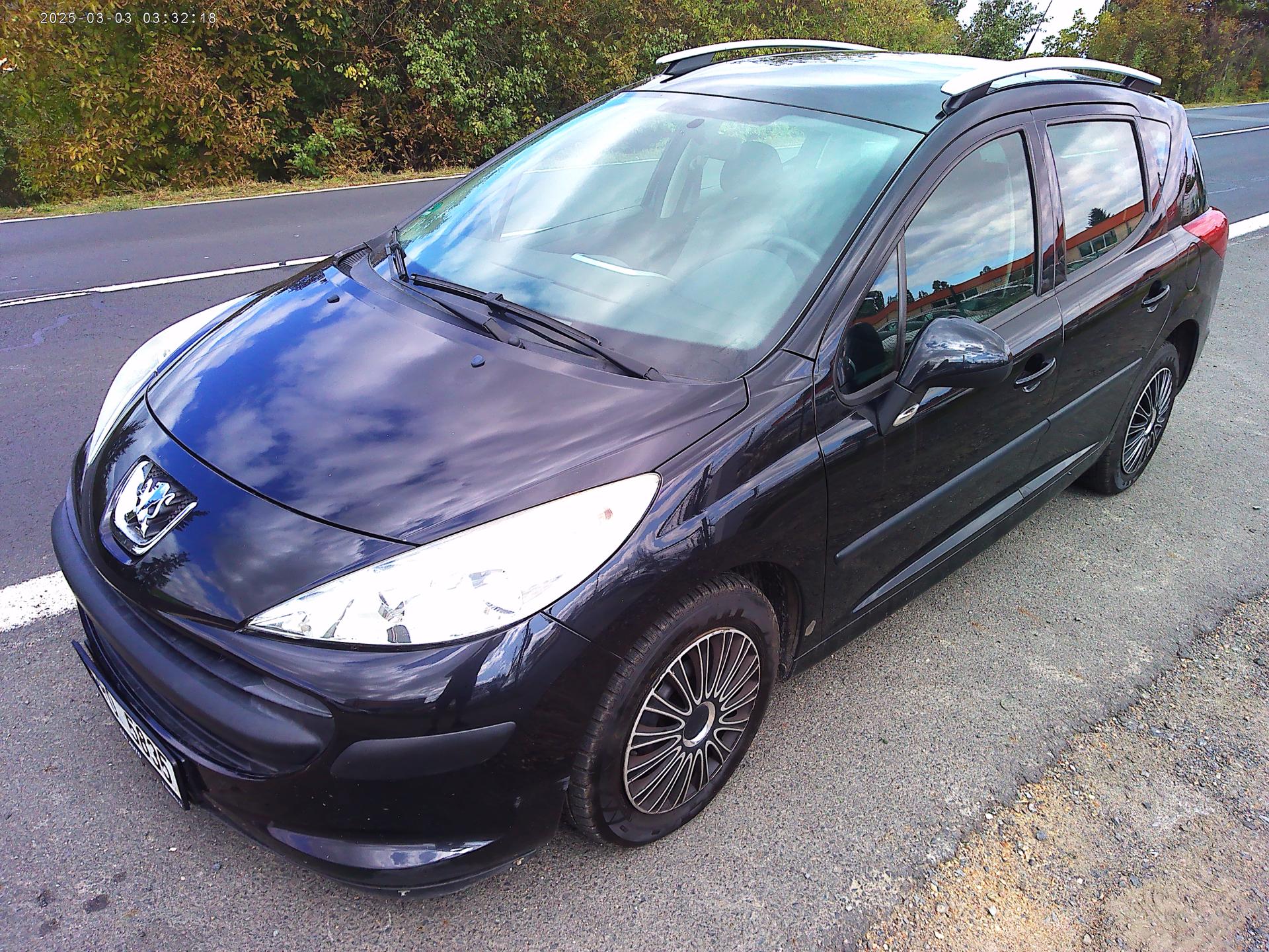 Peugeot 207 1.4i, 70 kW, klimatizace