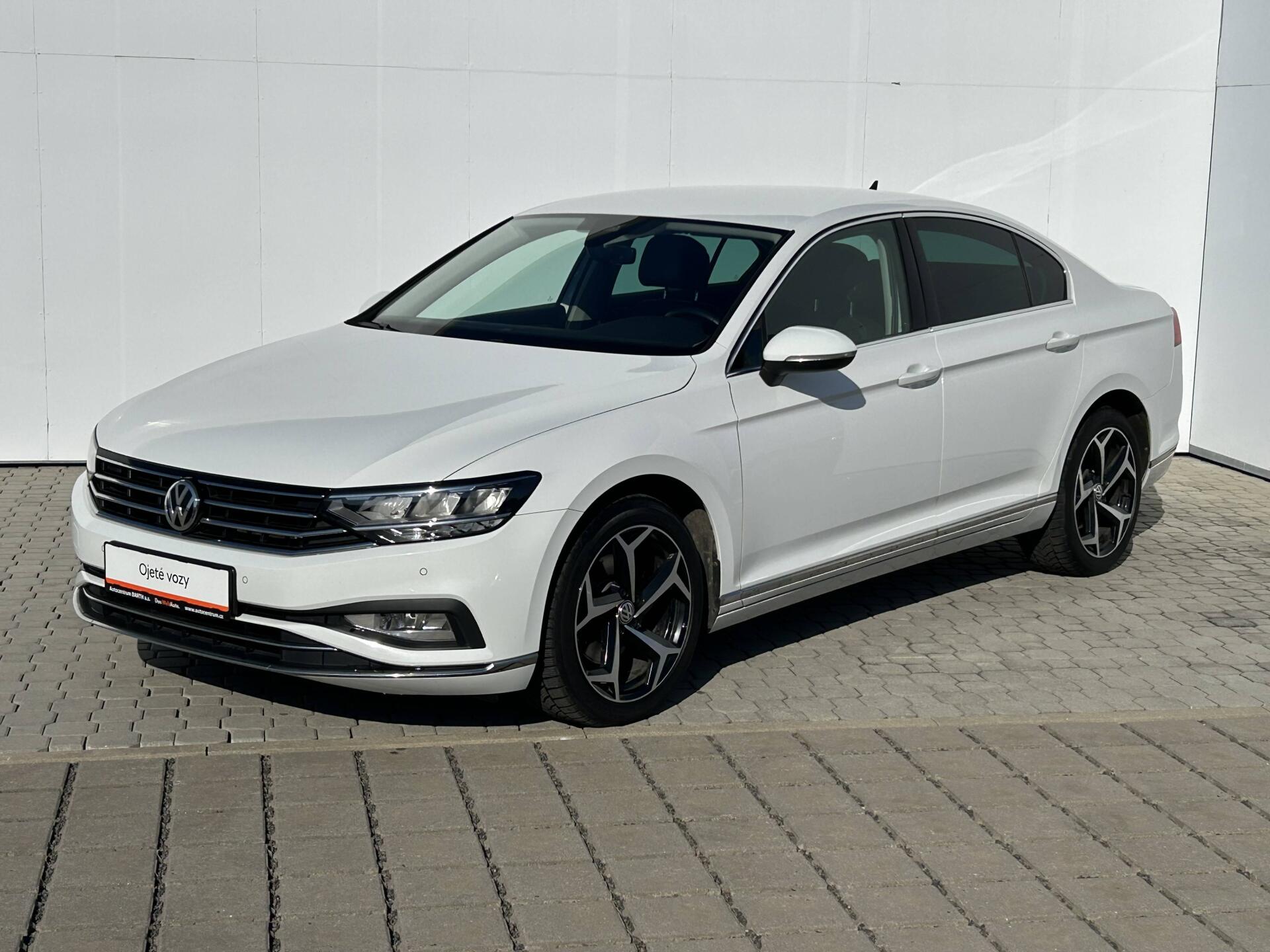 Volkswagen Passat Elegance 7DSG 2,0TSI