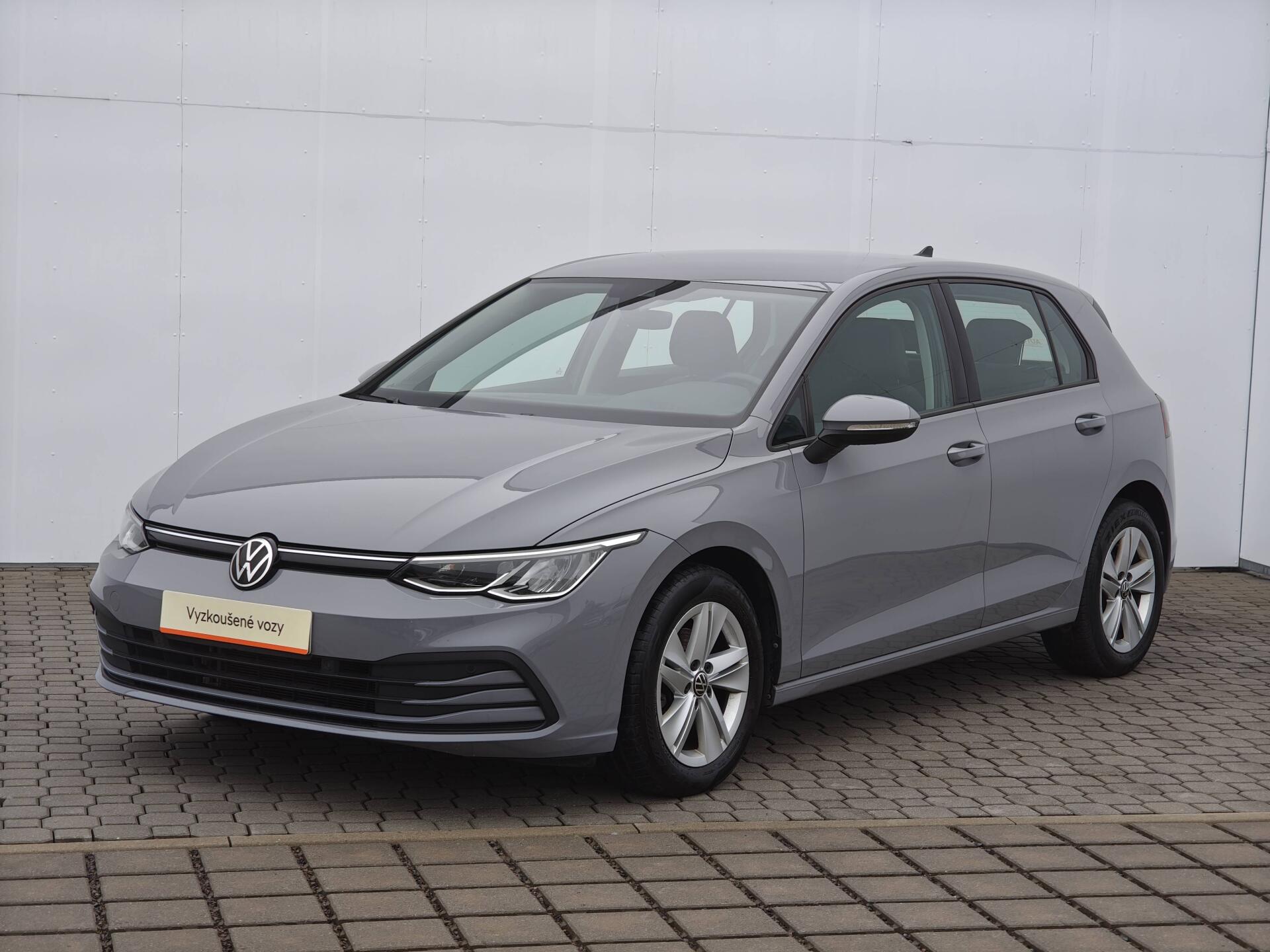 Volkswagen Golf Life 1,0TSi