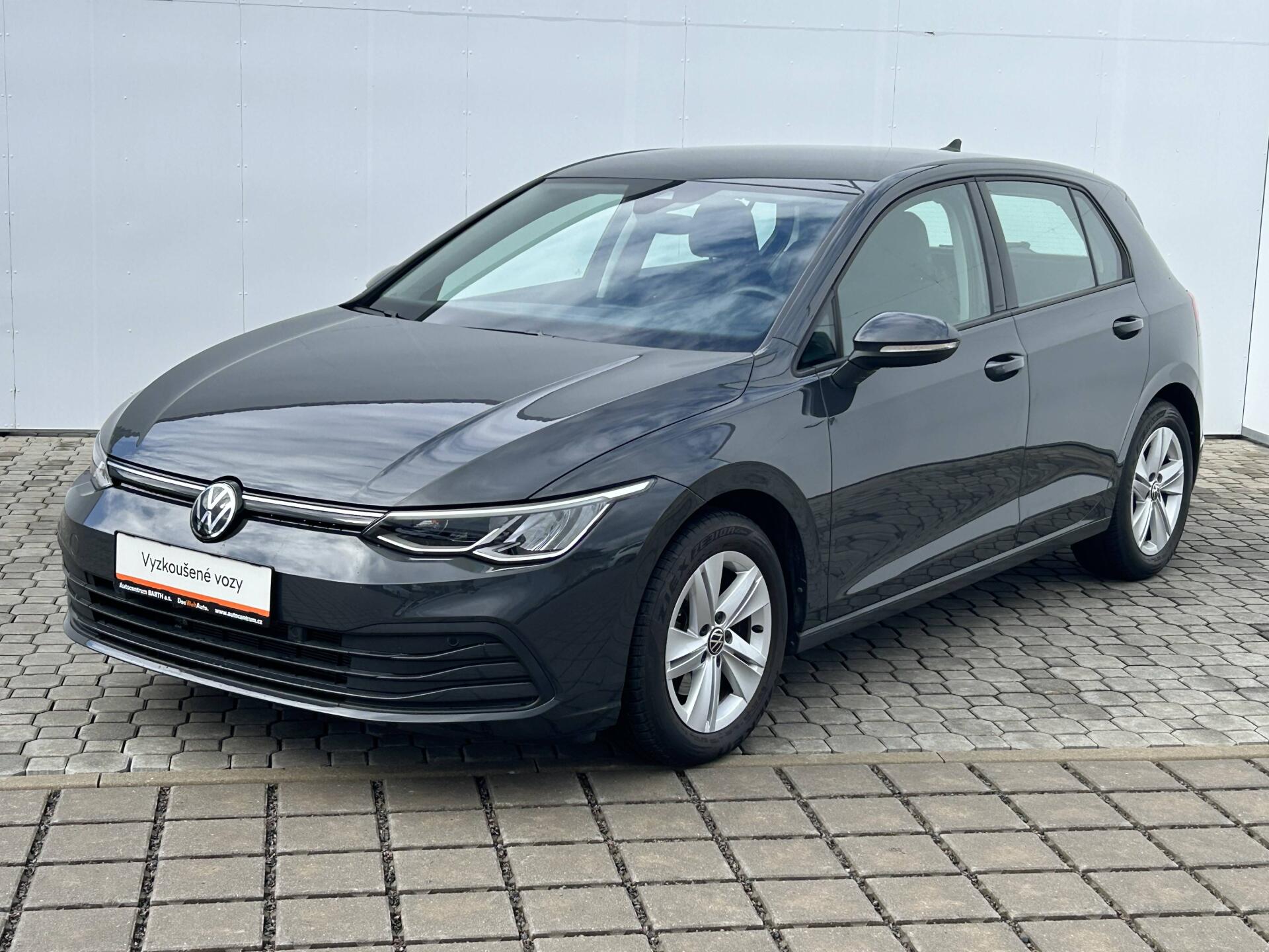 Volkswagen Golf Life 1,0TSi