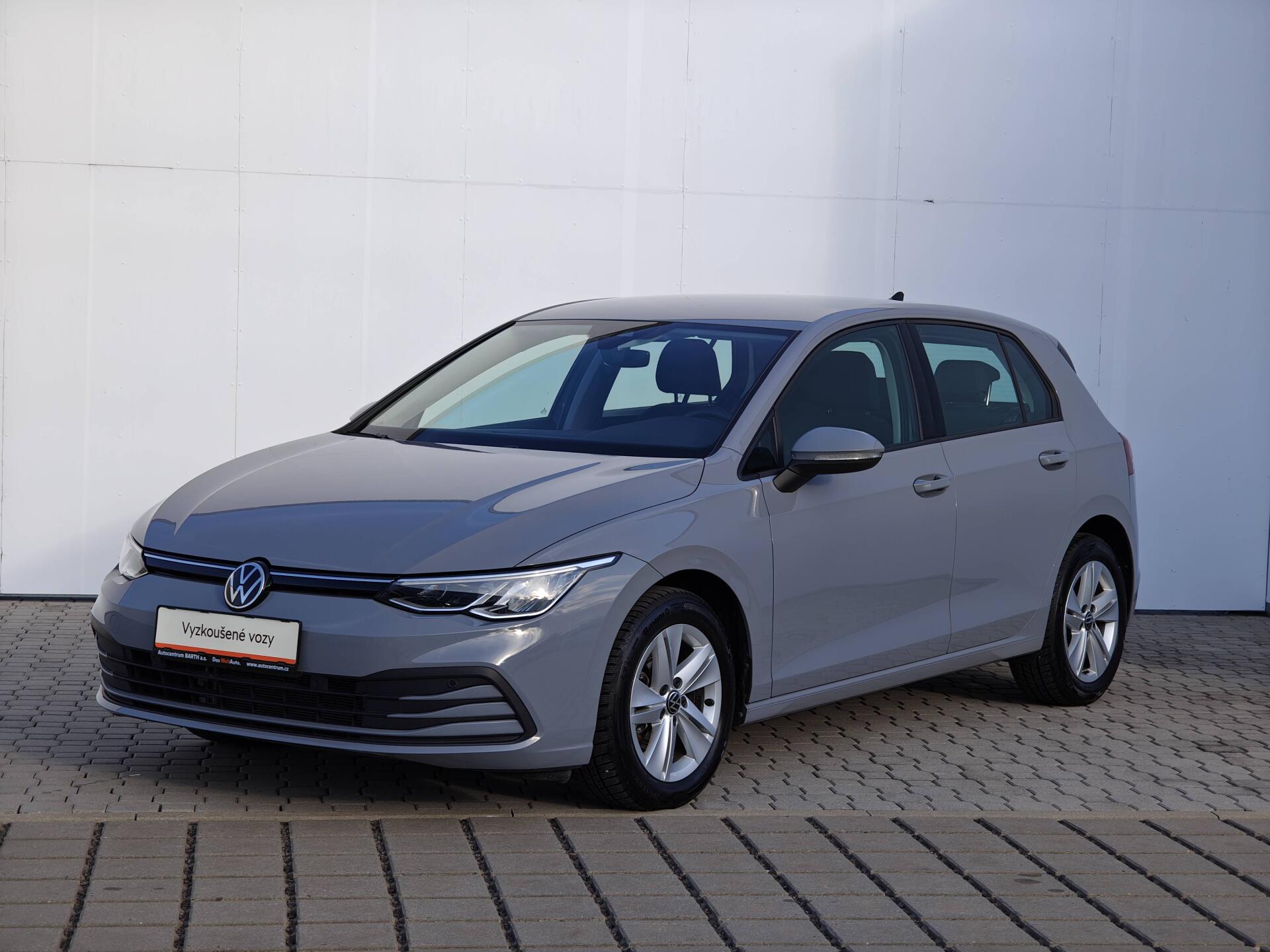Volkswagen Golf Life 1,0TSi