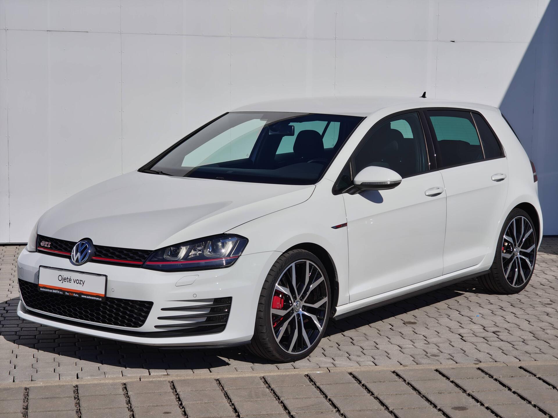 Volkswagen Golf GTI Performance DSG 2,0TSi