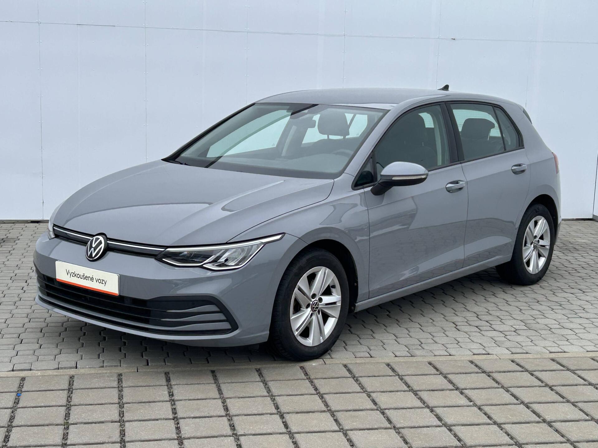 Volkswagen Golf Life 1,0TSi