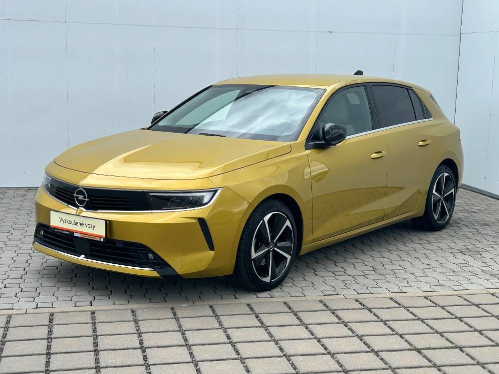 Opel Astra Elegance AT8 1,2 TURBO