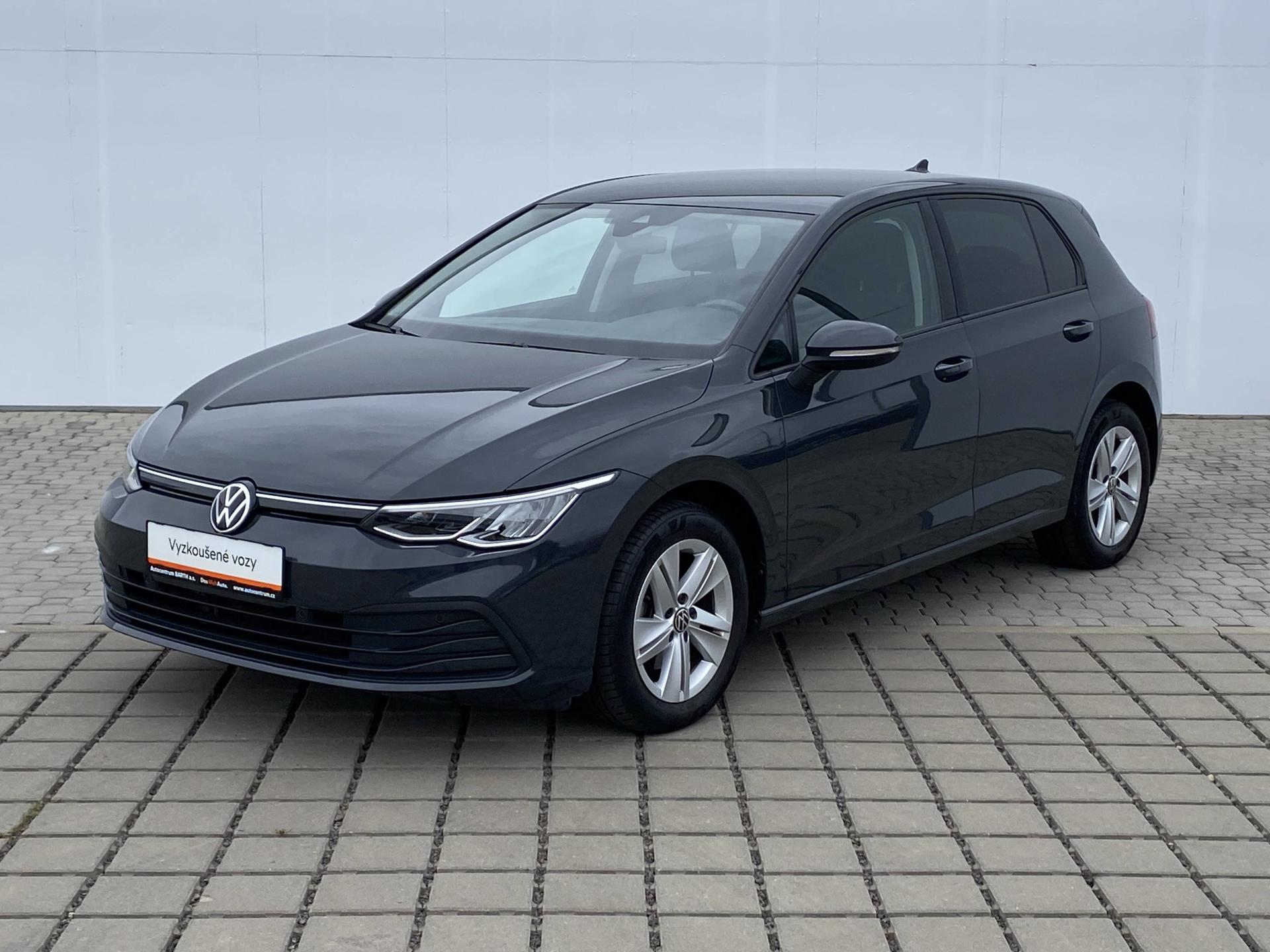 Volkswagen Golf Life 1,0TSi