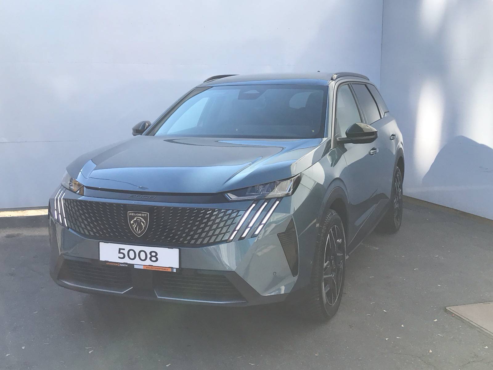 Peugeot 5008 ALLURE Hybrid e-DCS6 1,2