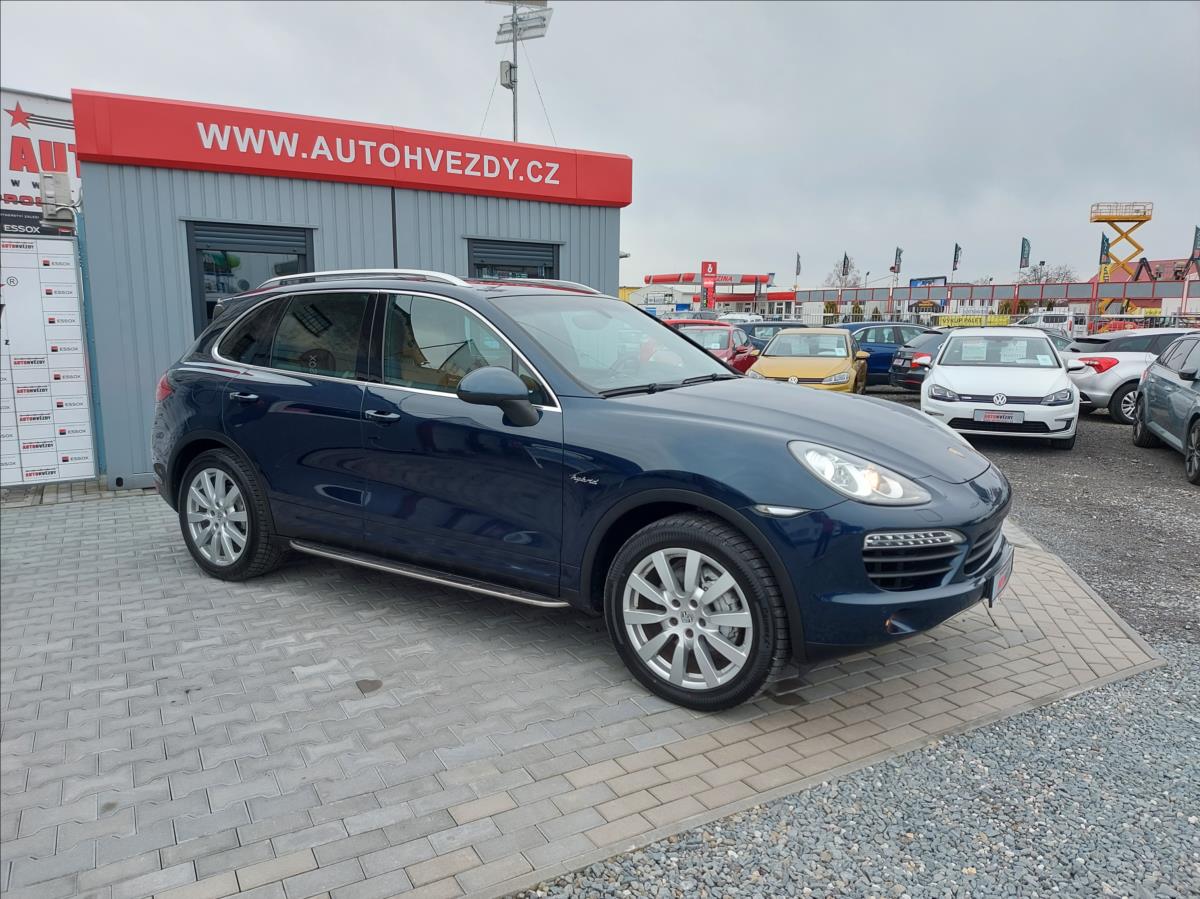 Porsche Cayenne S 3.0 V6 HYBRID ČR S.KNIHA