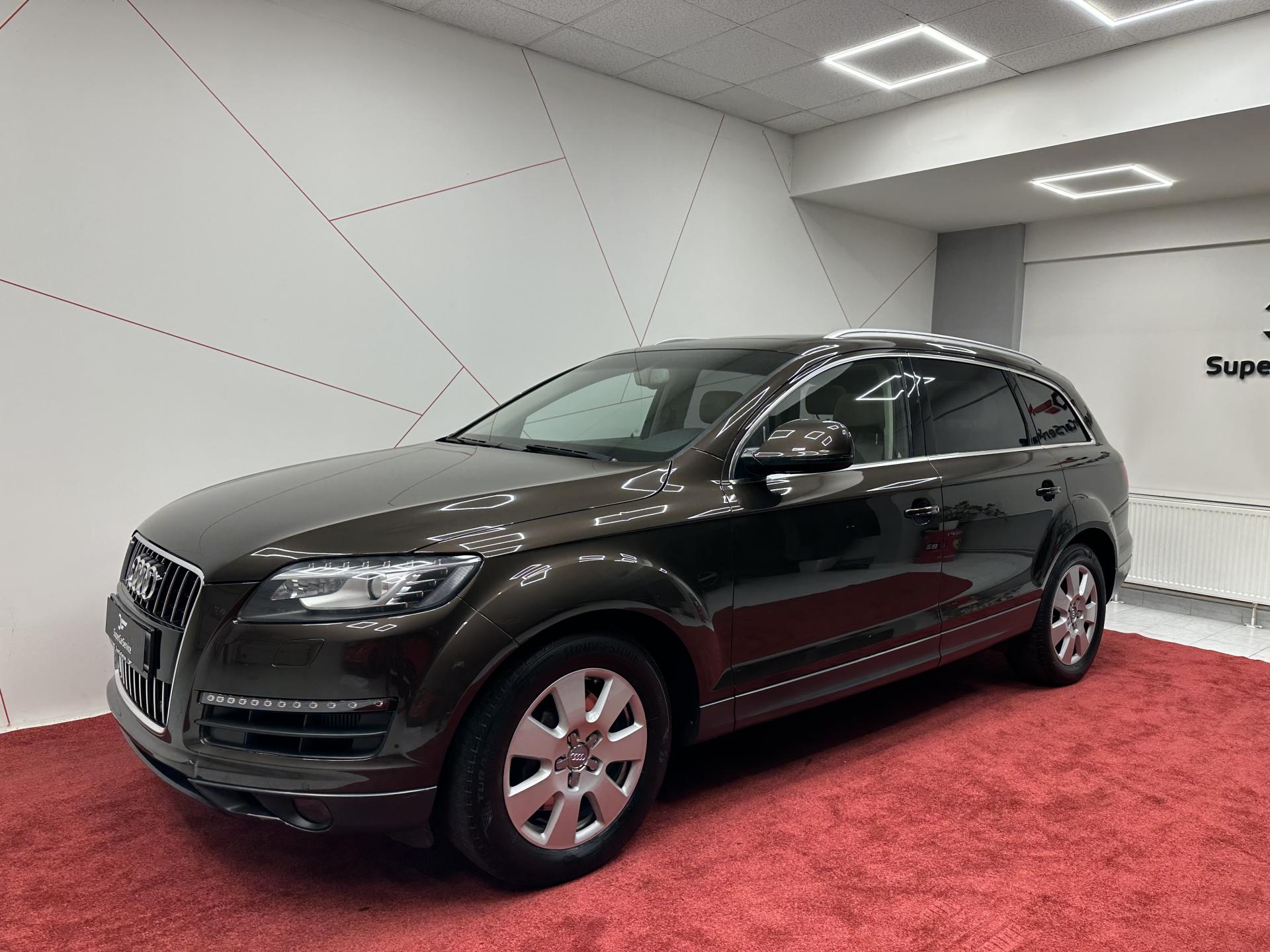 Audi Q7 3.0TDI FACE*PANO*TAŽNÉ*2x KOLA