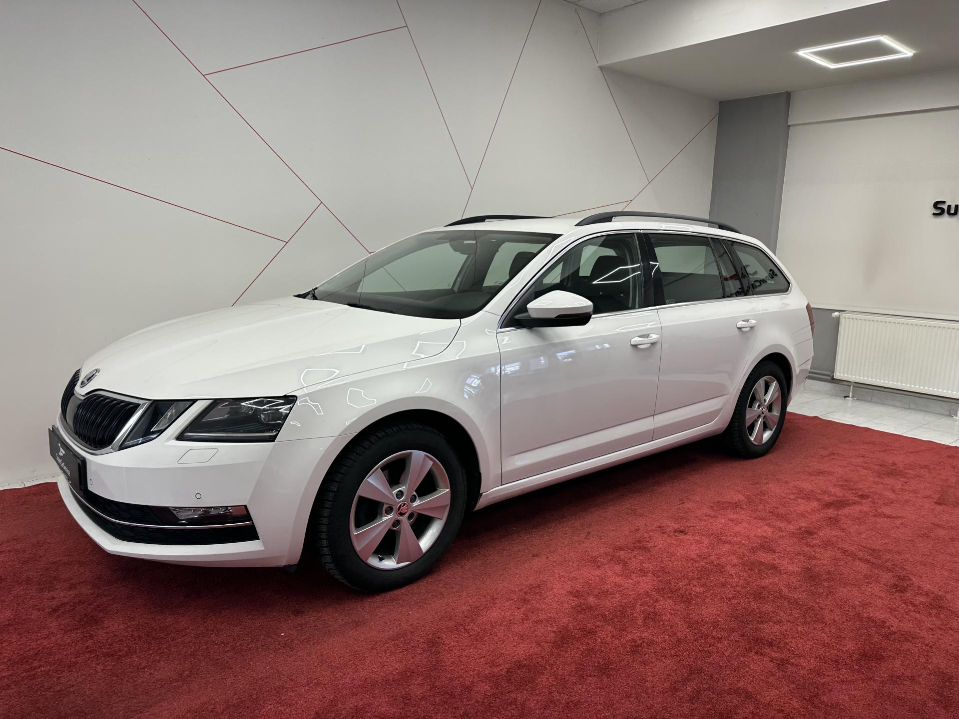 Škoda Octavia 1.6 TDI 2x SADA*CZ*KESSY*LED