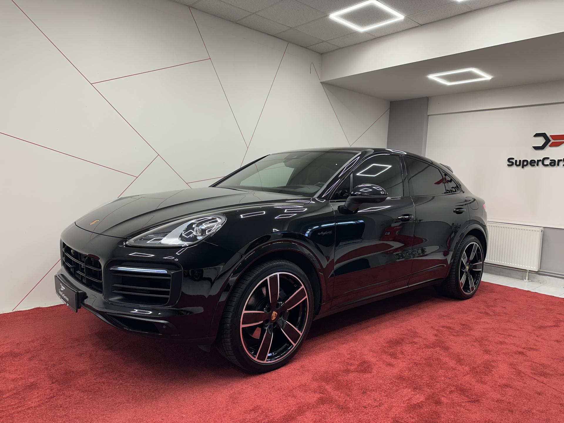 Porsche Cayenne E-Hybrid Coupe*PANO*CZ*DPH*1.M