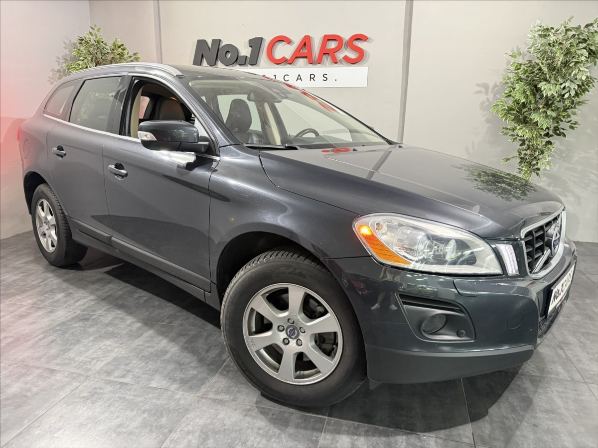 Volvo XC60 2,4 D5 AWD SUMMUM XENON