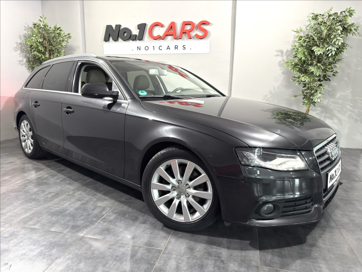 Audi A4 2,0 TDI B8 1.MAJITEL BI-XEN