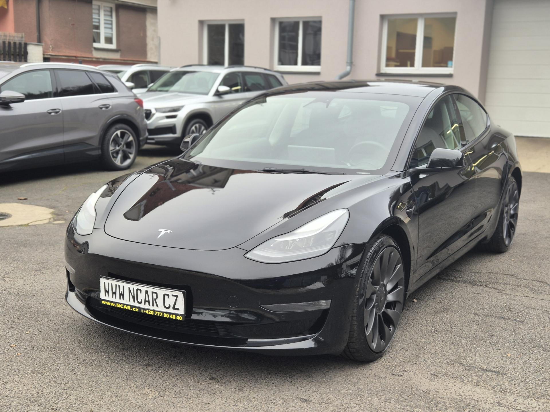Tesla Model 3 377kw PERFORMANCE - foto 2