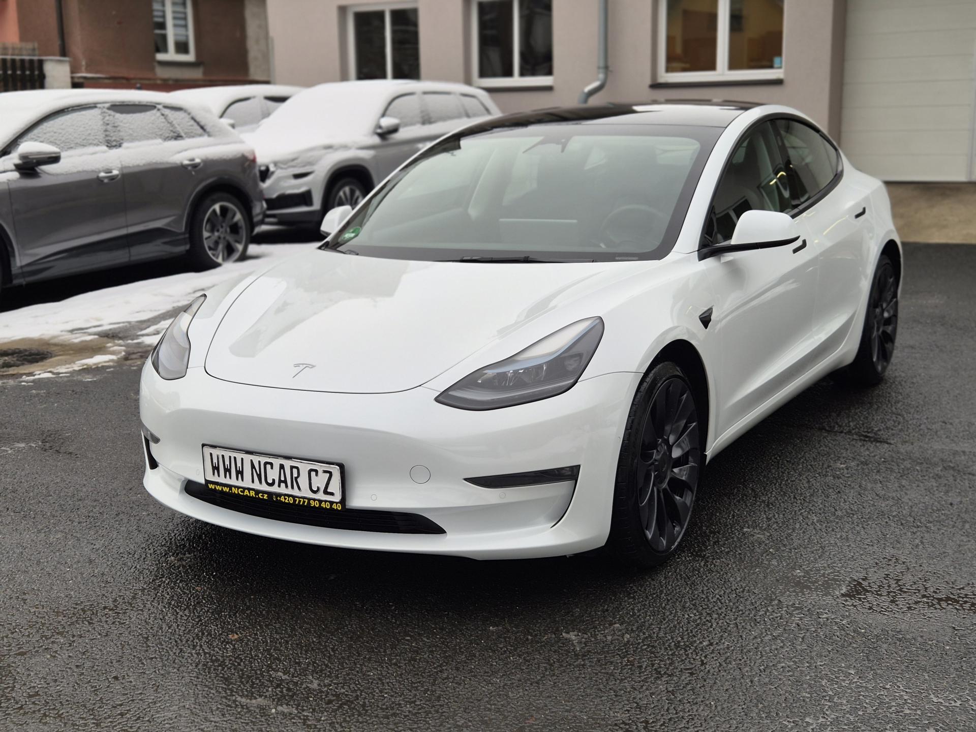 Tesla Model 3 393kw PERFORMANCE