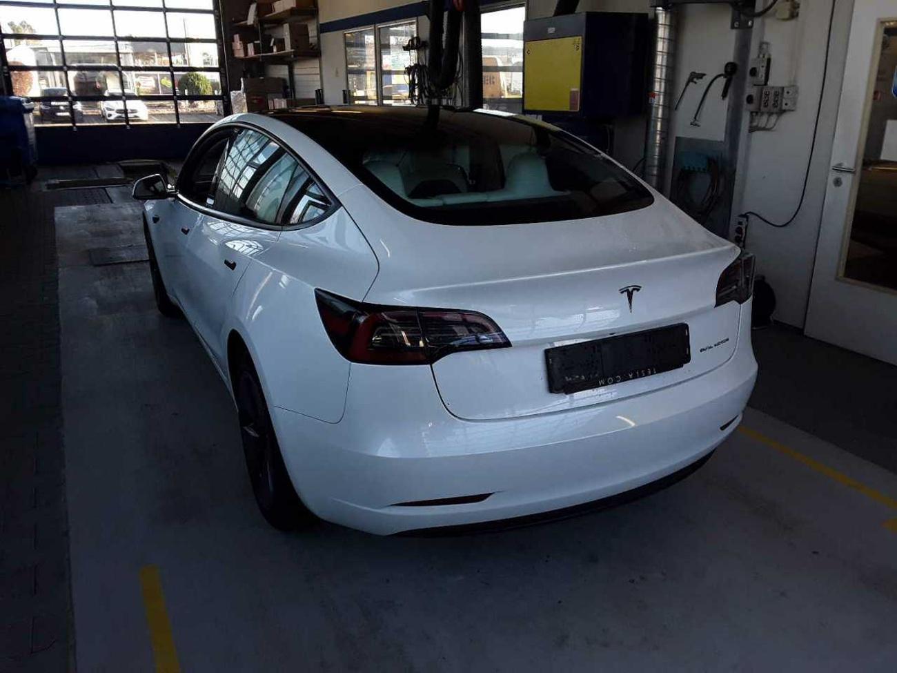 Tesla Model 3 LONG RANGE DUAL MOTOR 366kw