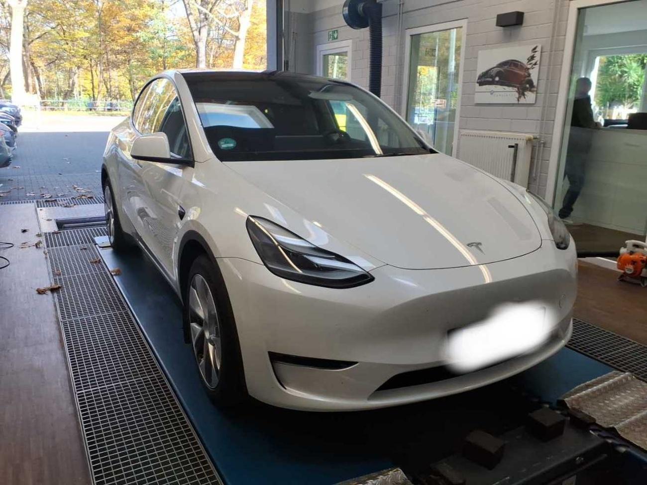 Tesla Model Y LONG RANGE DUAL MOTOR 378kw